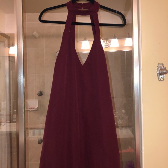 Tobi V-Neck Shift Dress - Picture 3 of 4